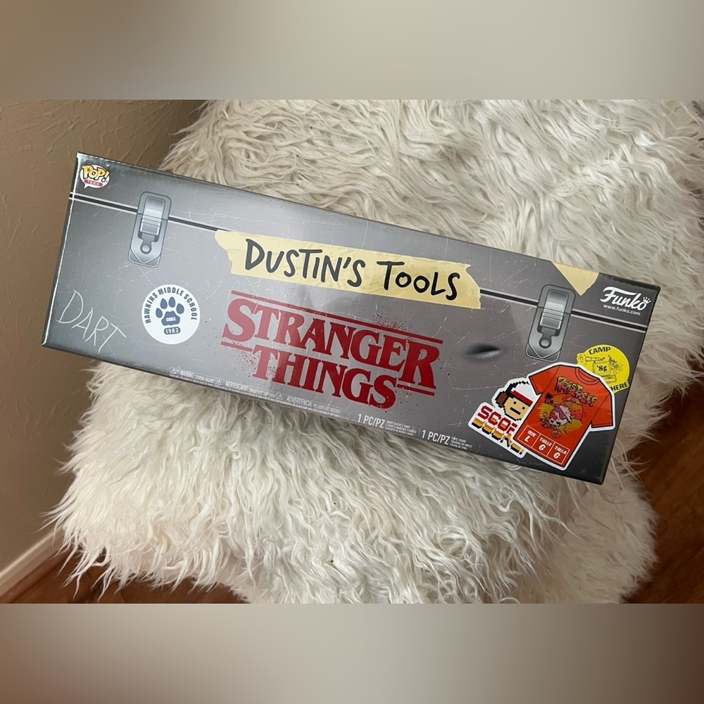 Stranger Things Funko Pop and T-Shirt (Large)